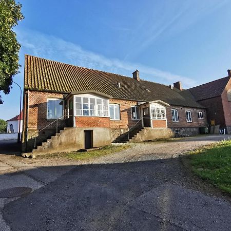 Gamla Skolan Rum & Oevernattning I Spjutstorp Apartment Exterior photo