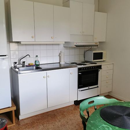 Gamla Skolan Rum & Oevernattning I Spjutstorp Apartment Room photo
